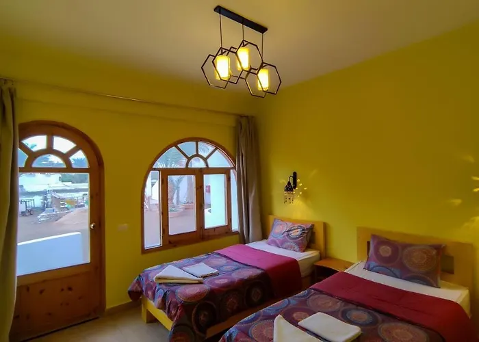 Hostel Shams & Dive Centre *