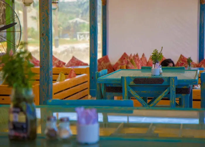 Hostel Shams & Dive Centre *